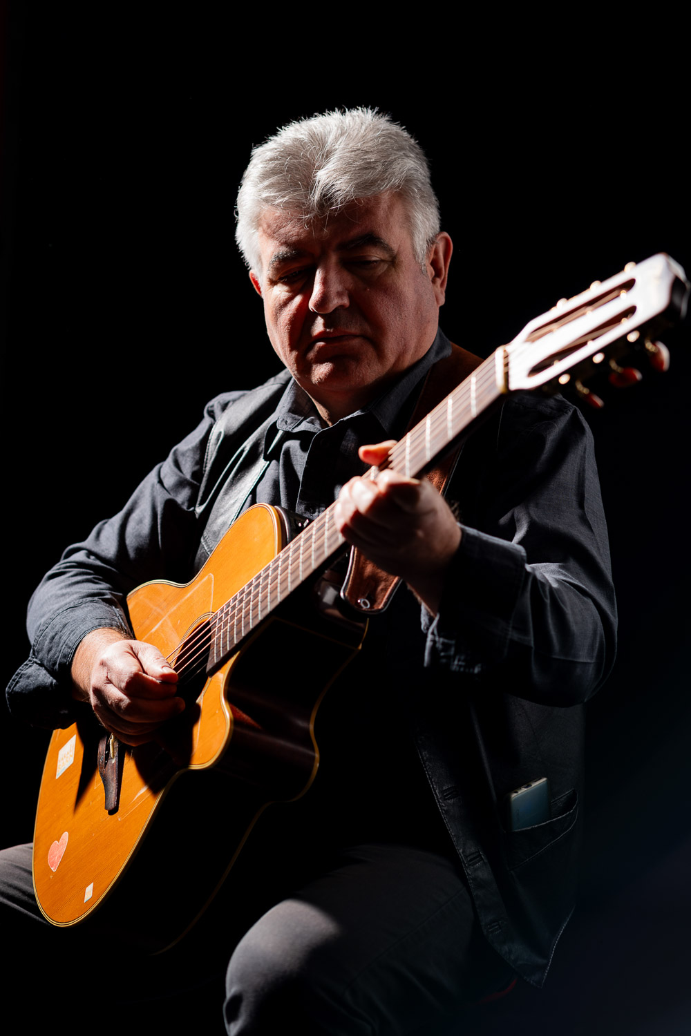 Fotograf Taro Ebihara - Studio Hannes Auer - Marko Govorčin - Portrait - 18.12.2023